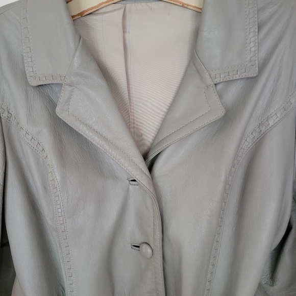 Vintage Grey Leather Belted Trench Coat 24K by Dan di Modes - Picture 4 of 16